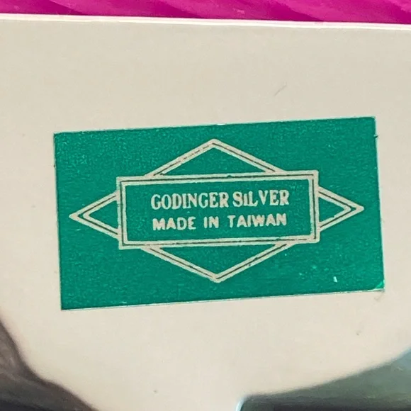 Peter Rabbit Pewter Birthday Candle Holders - Picture 9 of 12